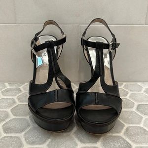 MICHAEL KORS black leather heals